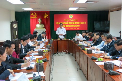Kota Hanoi memperingati ultah ke-130 Hari Buruh Internasional